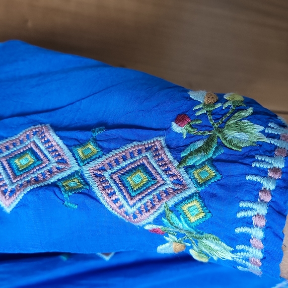 JOHNNY WAS Tunic top - Picture 3 of 15